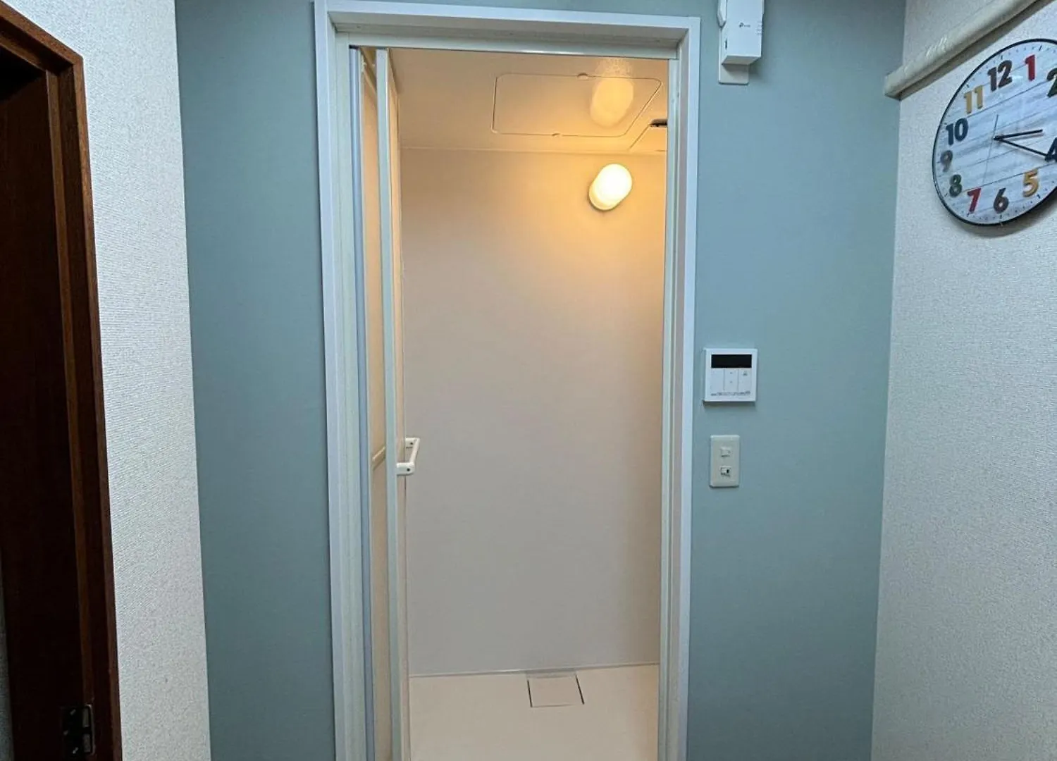 Apartment Higashi Komagata Building 2F3F Hk23 Tokyo Japan
