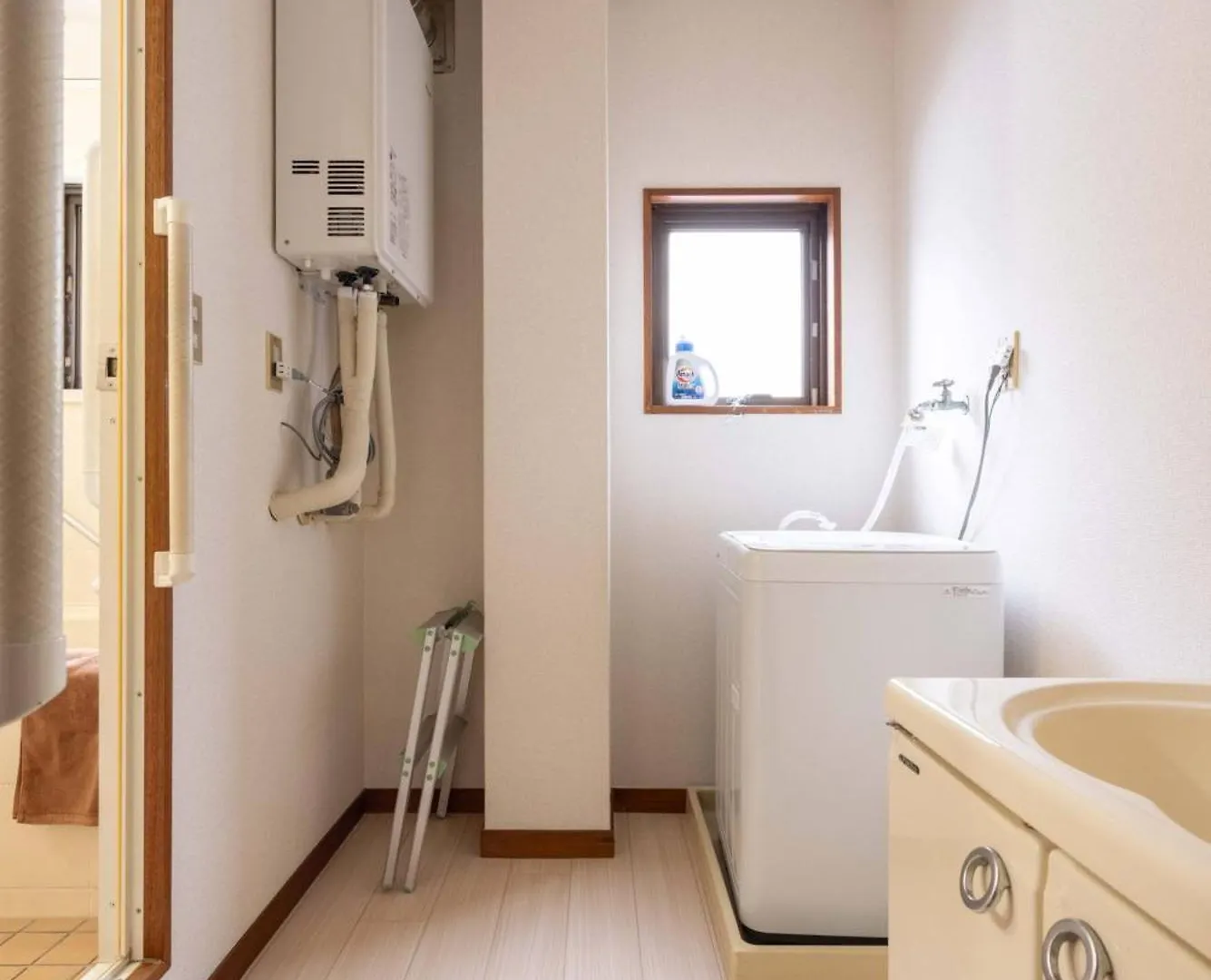 Apartment Higashi Komagata Building 2F3F Hk23 Tokyo