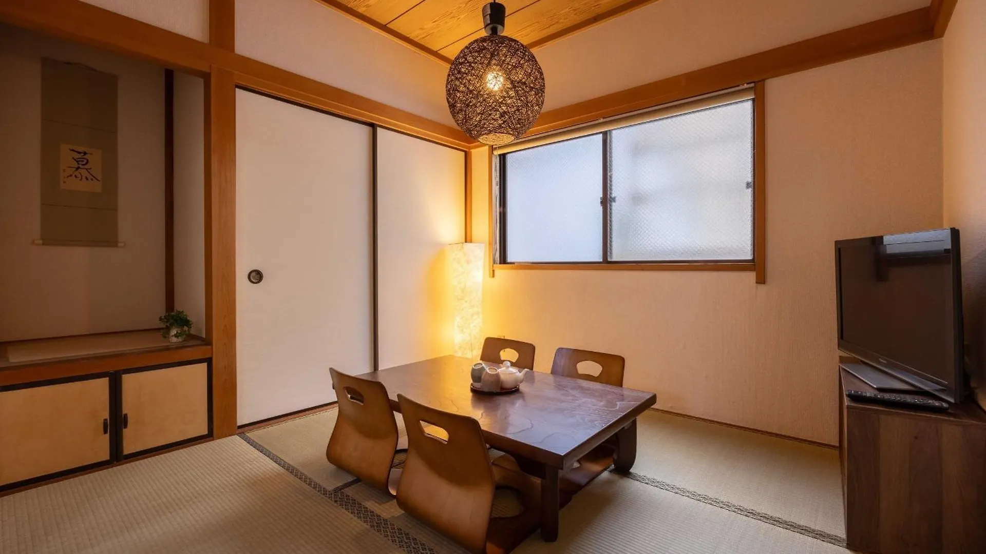 Apartment Higashi Komagata Building 2F3F Hk23 Tokyo Japan