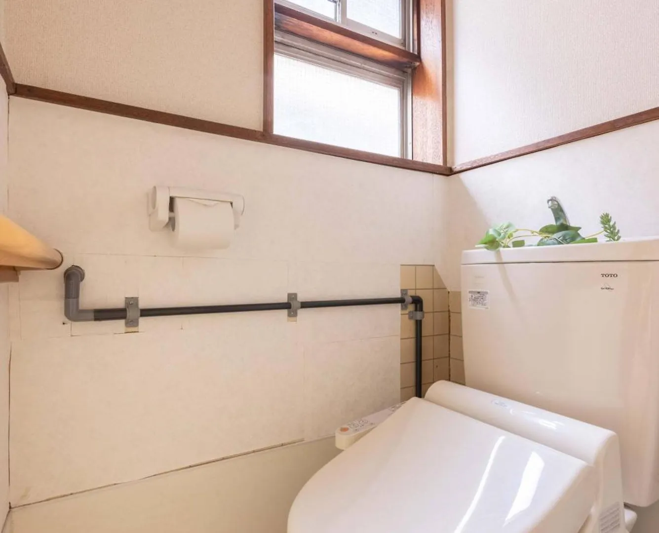 Higashi Komagata Building 2F3F Hk23 Tokyo