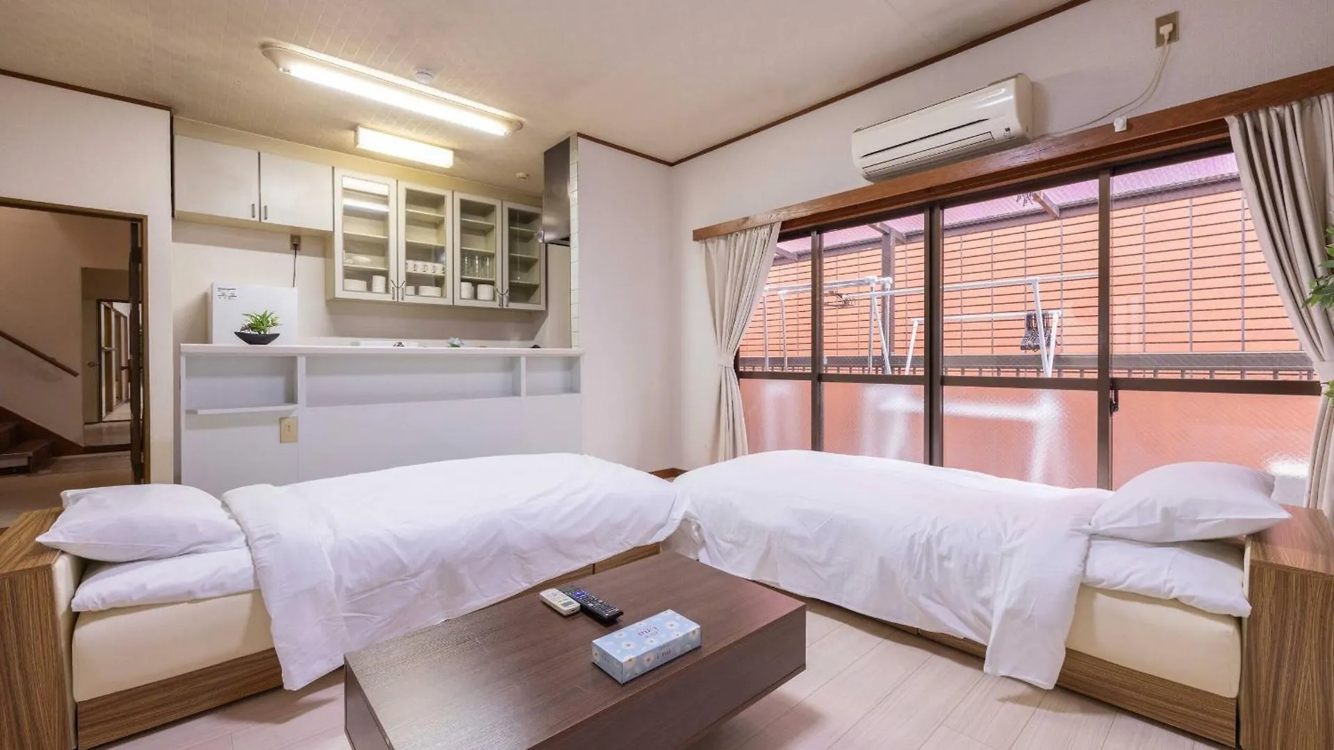 Apartment Higashi Komagata Building 2F3F Hk23 Tokyo