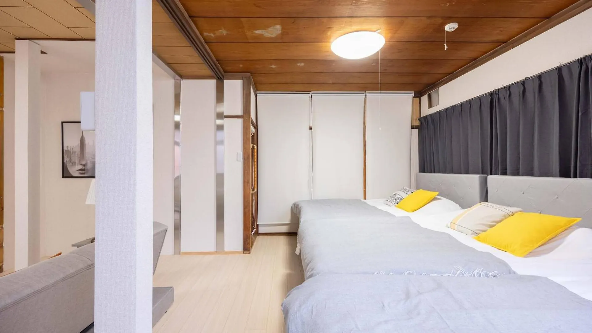 Apartment Higashi Komagata Building 2F3F Hk23 Tokyo Japan