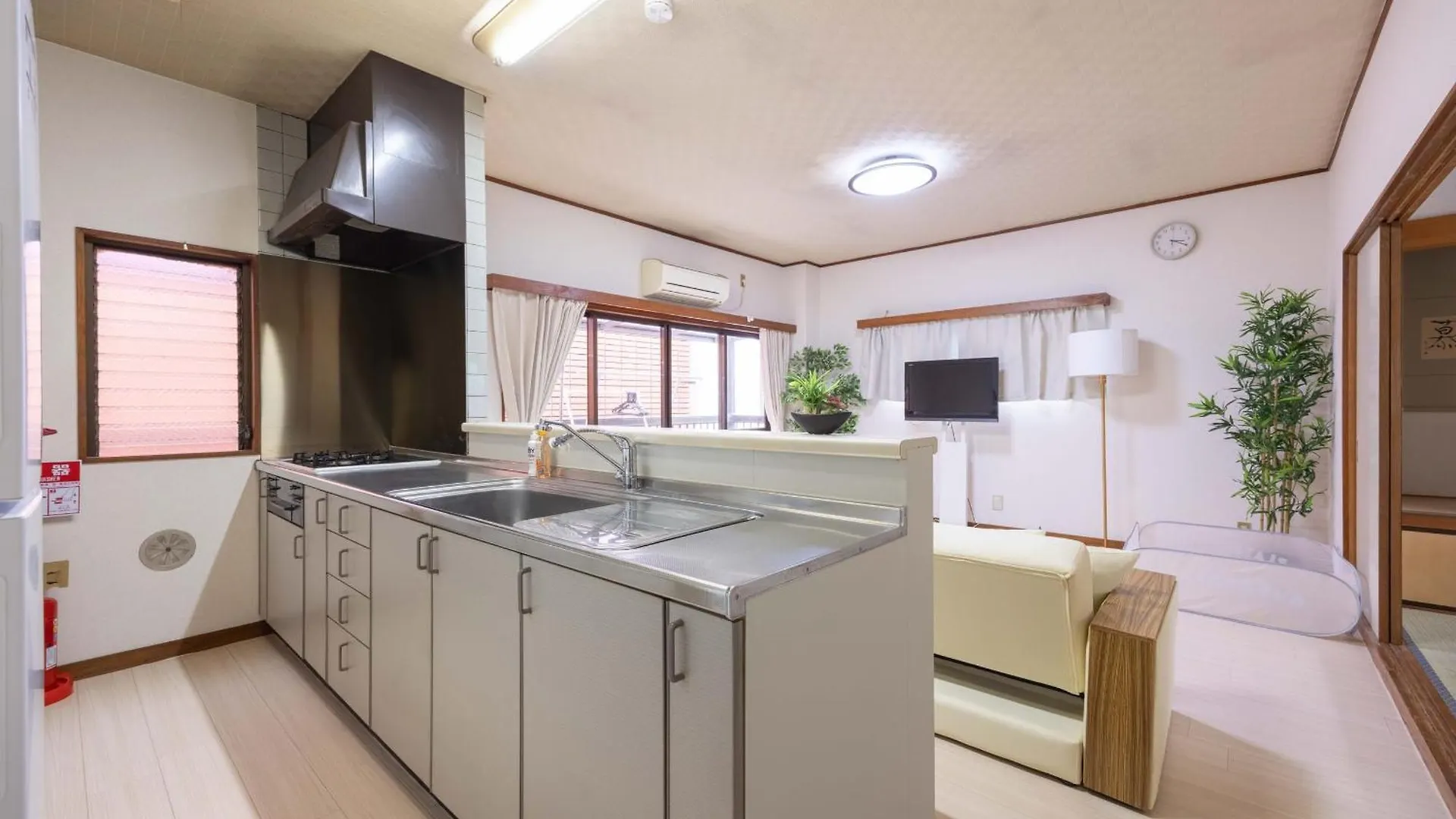 Higashi Komagata Building 2F3F Hk23 Tokyo Apartment